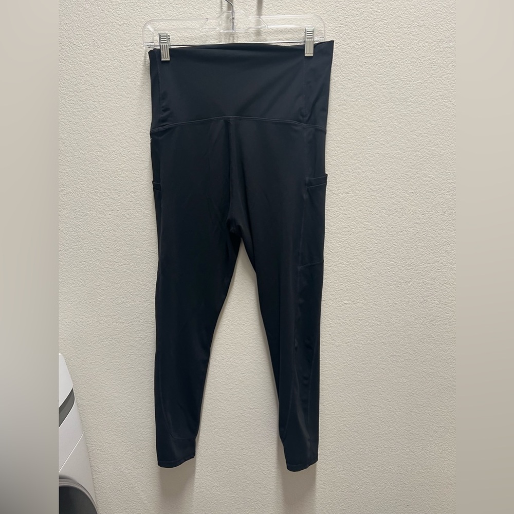 Fabletics purelux maternity exercise leggings